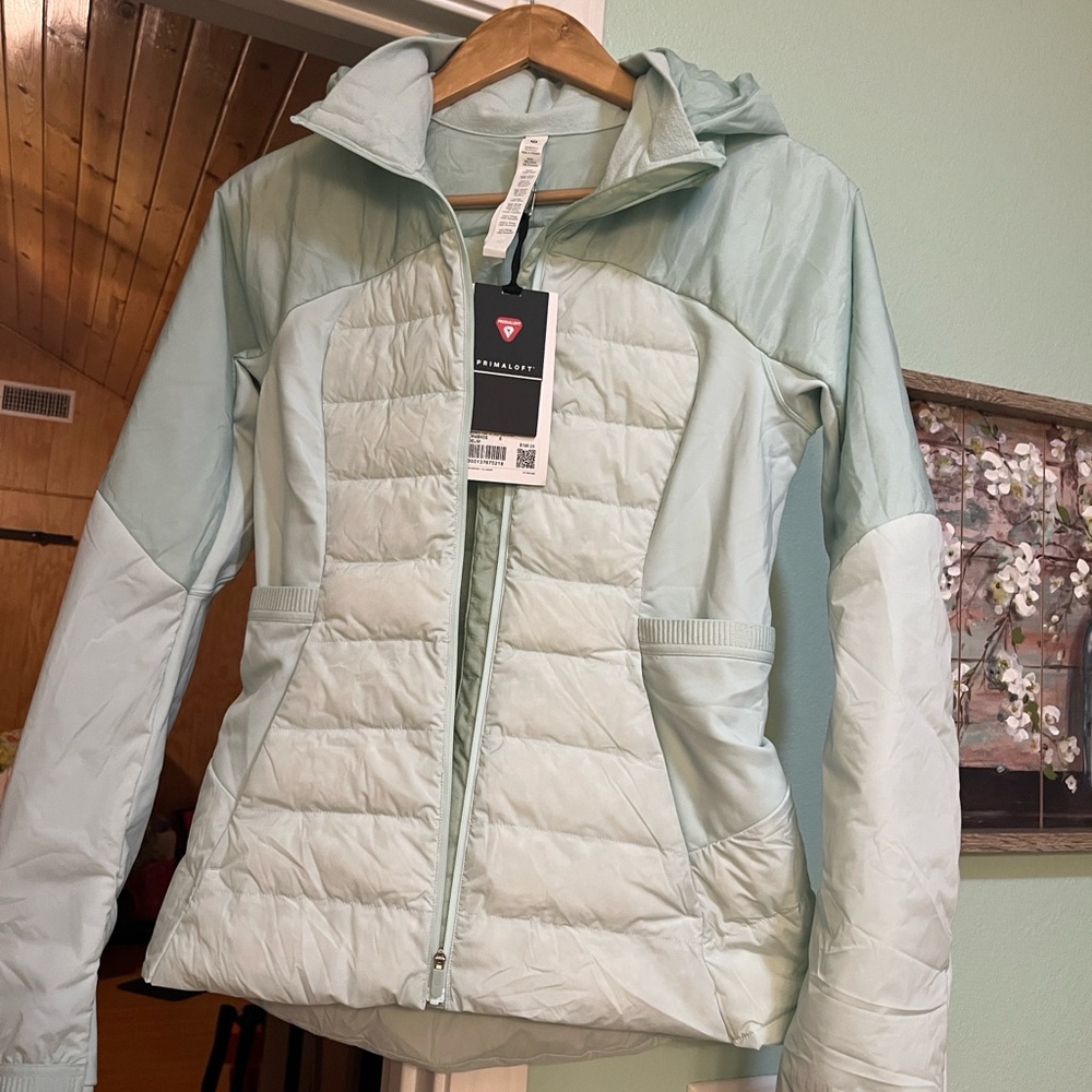 Lululemon NWT Down For It All Jacket size 6